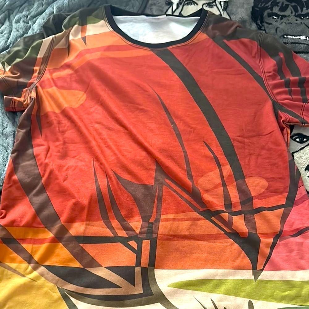 Graphic Flower Shirt in Multicolor